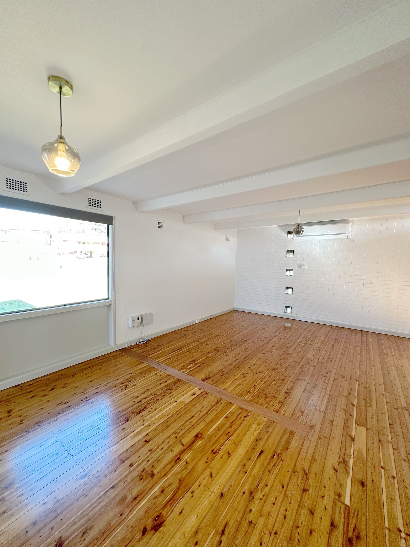 35 Exhibition Parade MOUNT PRITCHARD 3