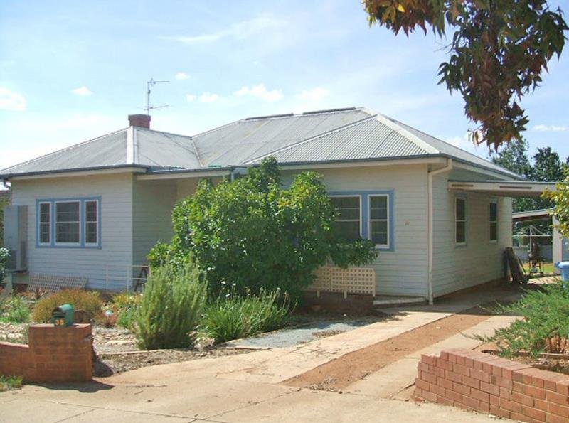 35 Fernleigh Road MOUNT AUSTIN 1