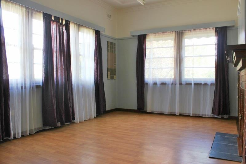 35 Fernleigh Road MOUNT AUSTIN 3