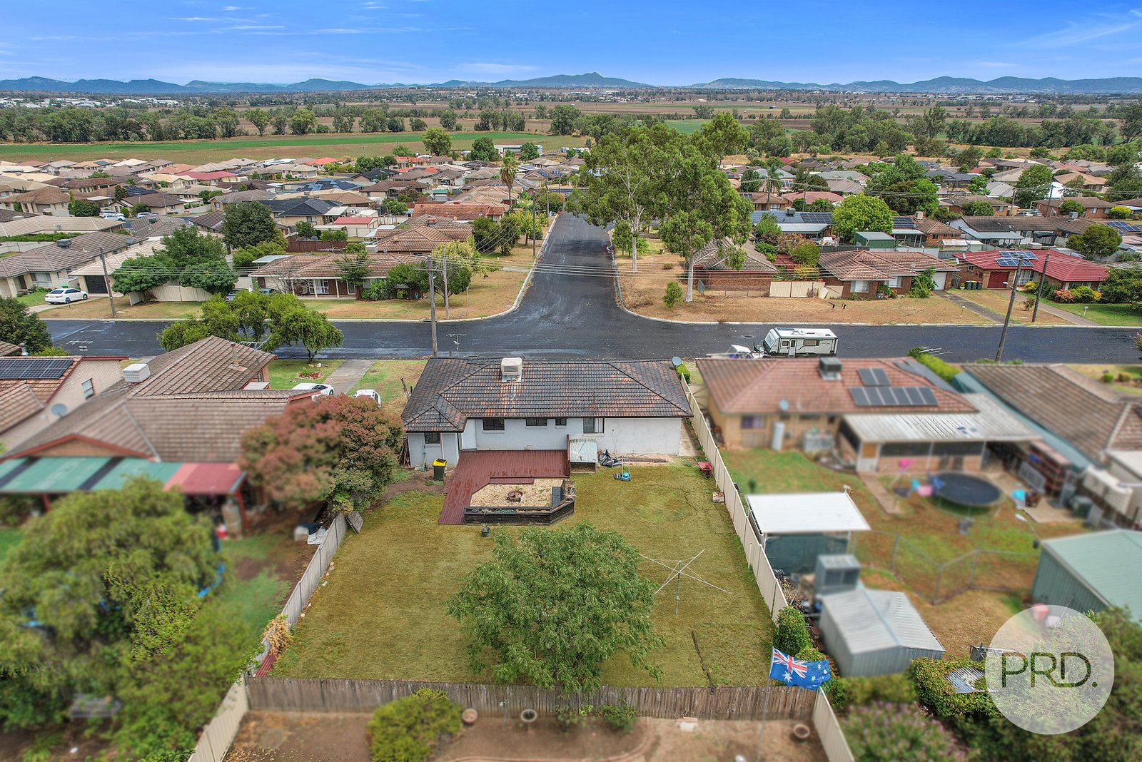 35 Fisher Road TAMWORTH 17
