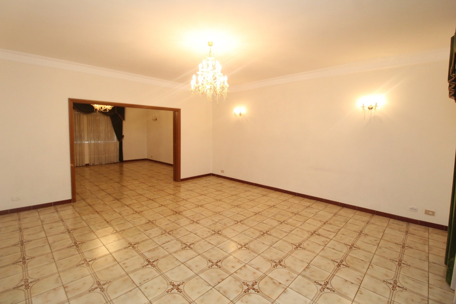 35 FLORA Street ROSELANDS 2