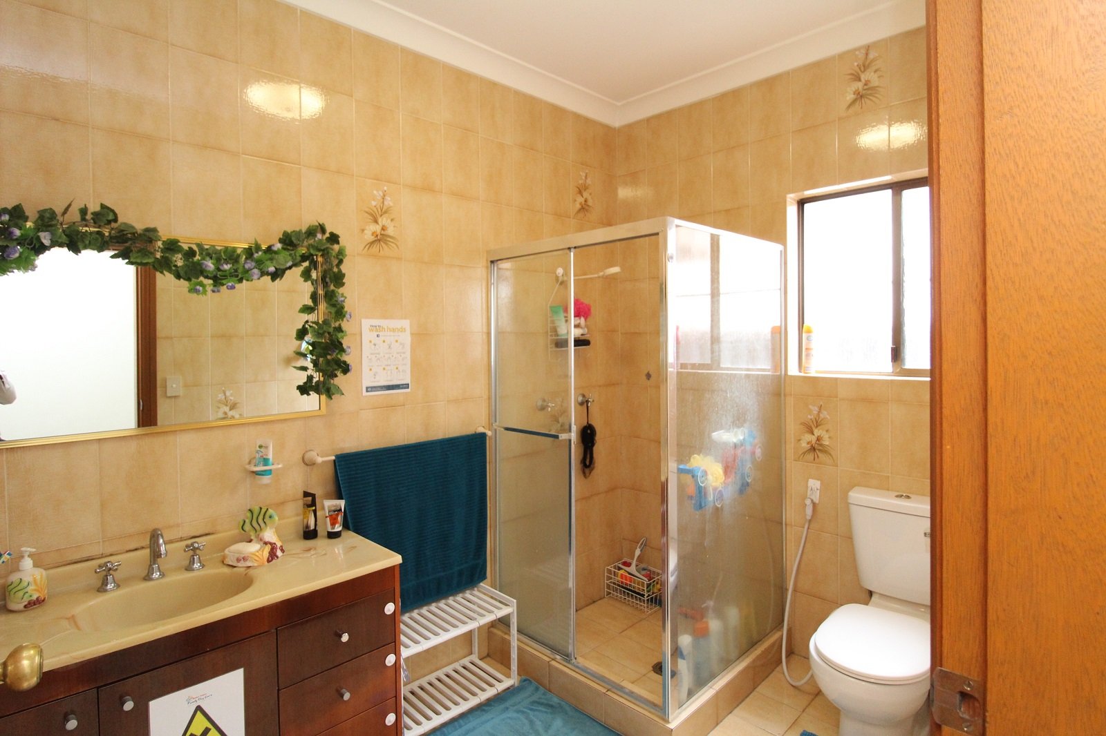 35 FLORA Street ROSELANDS 7