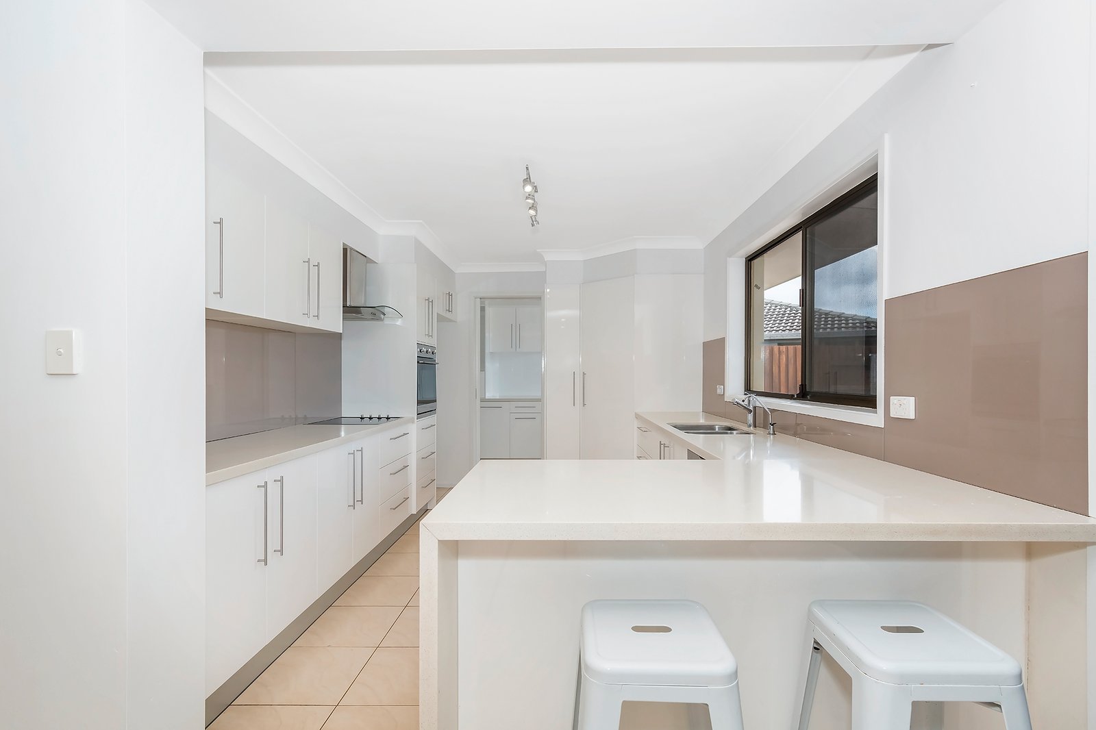 35 Forster Avenue BUNDALL 3