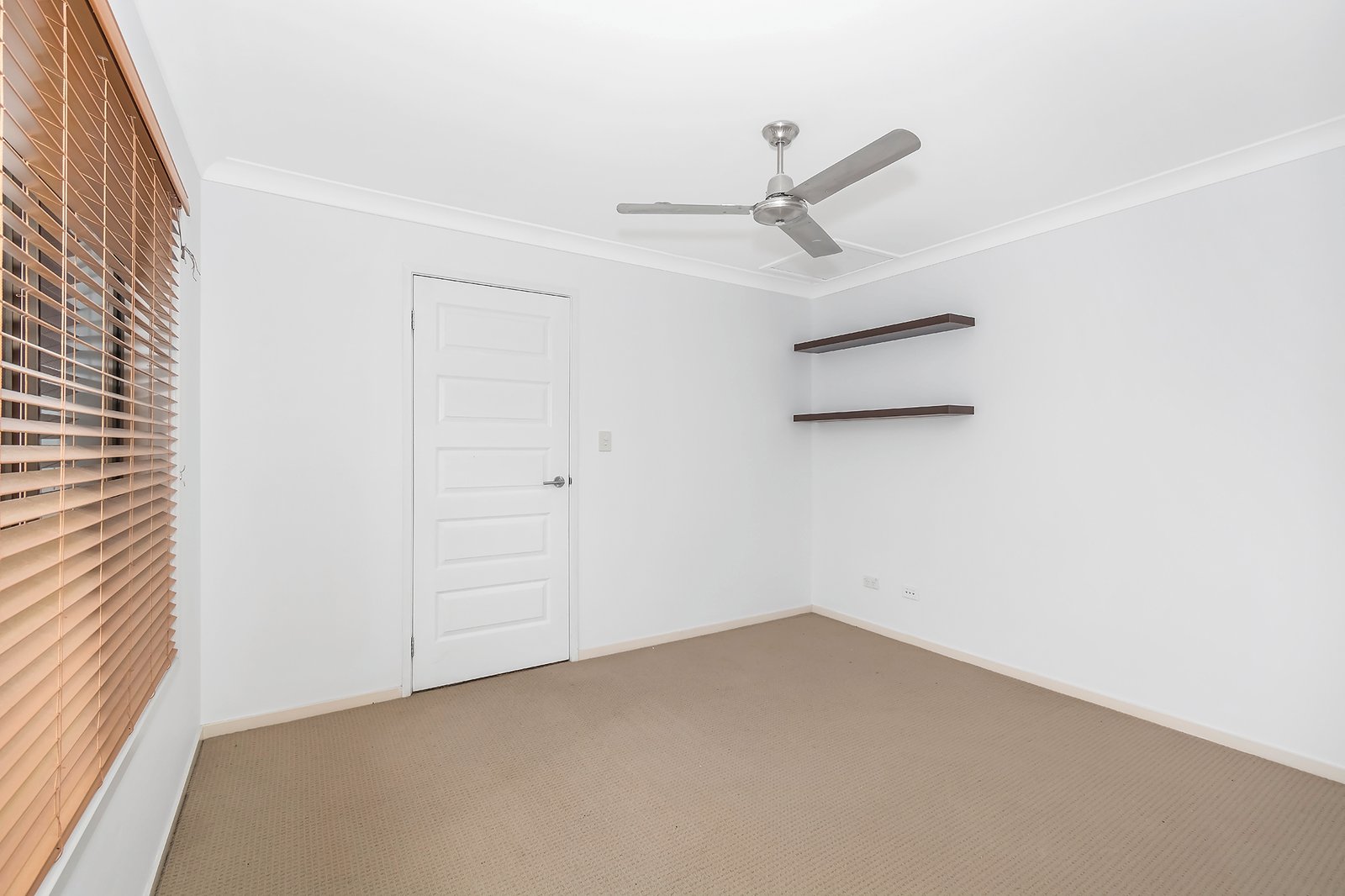 35 Forster Avenue BUNDALL 8