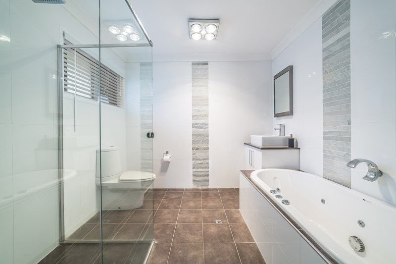 35 Forster Avenue BUNDALL 4