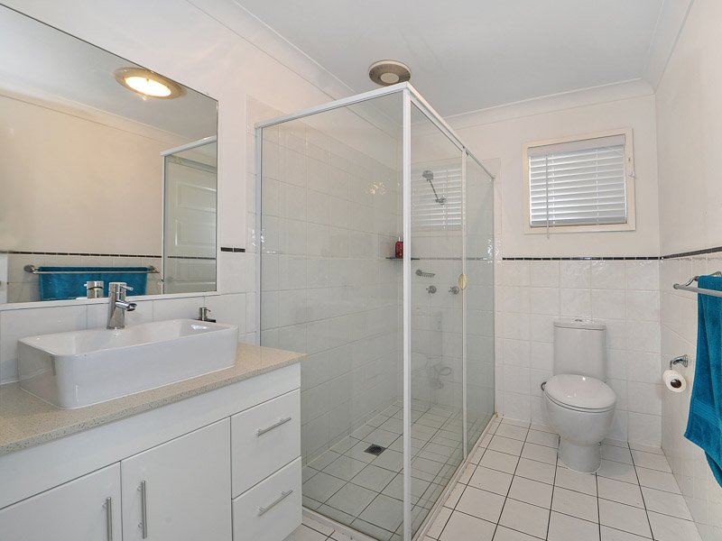 35 Forster Avenue BUNDALL 9