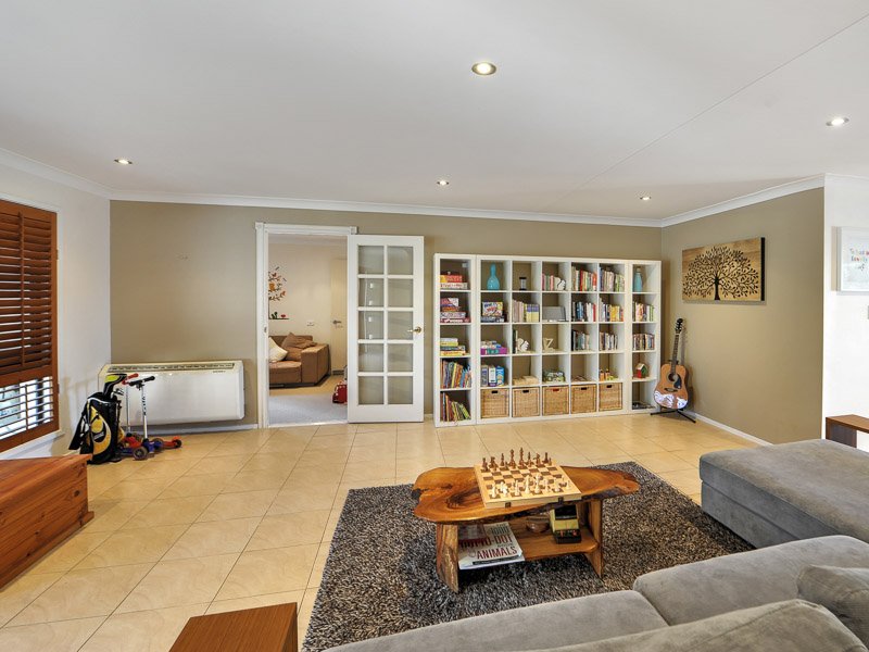 35 Forster Avenue BUNDALL 13