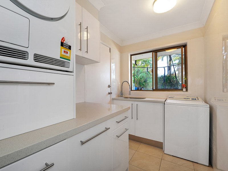 35 Forster Avenue BUNDALL 14