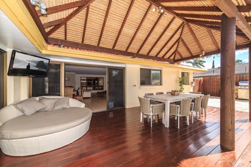 35 Forster Avenue BUNDALL 4