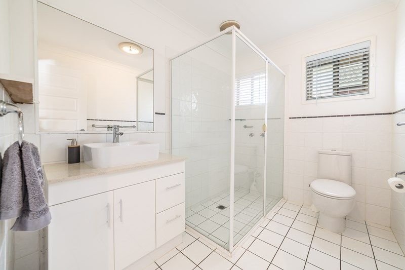 35 Forster Avenue BUNDALL 19