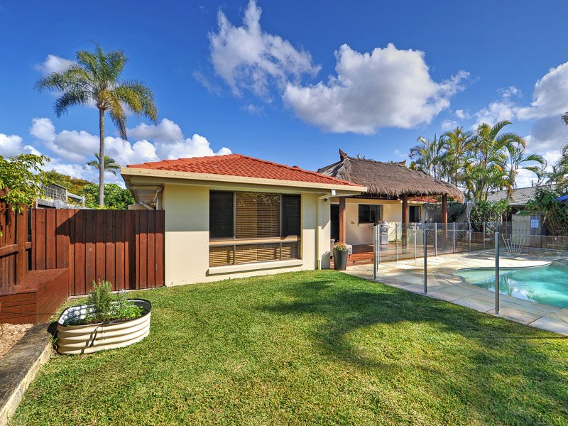 35 Forster Avenue BUNDALL 22