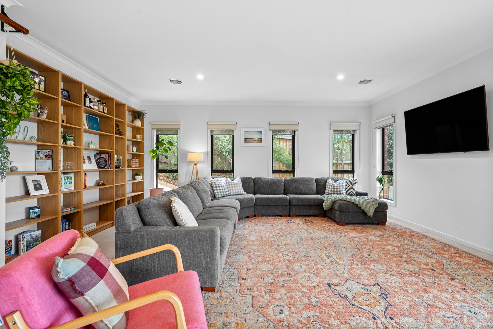 Gallery: 35 Foymount Crescent