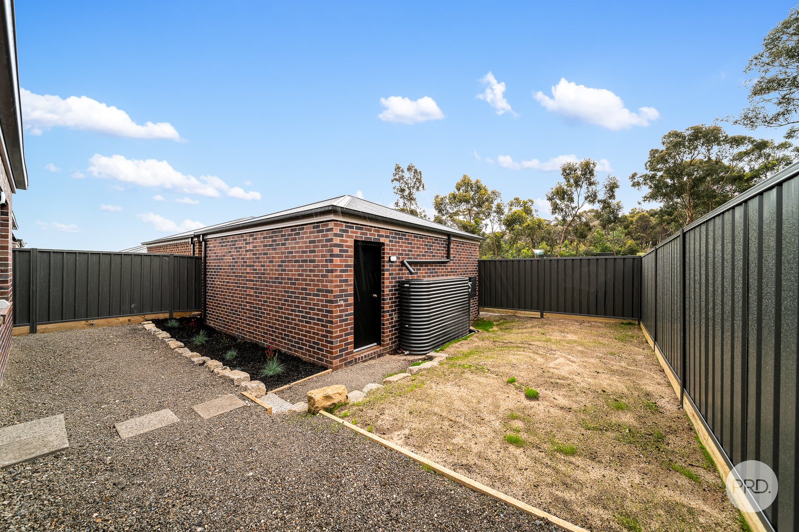 35 Friswell Avenue FLORA HILL 4