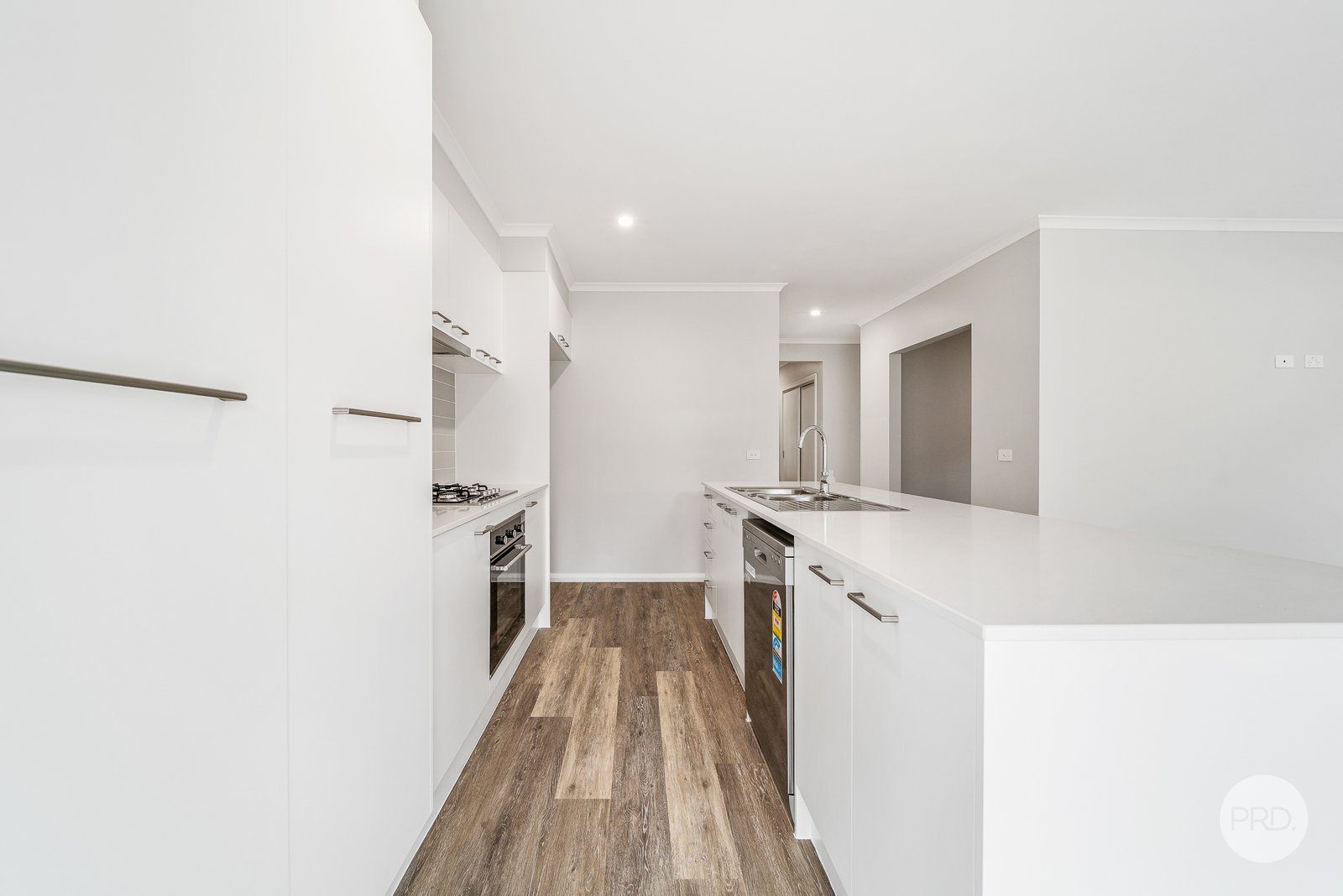 35 Friswell Avenue FLORA HILL 10