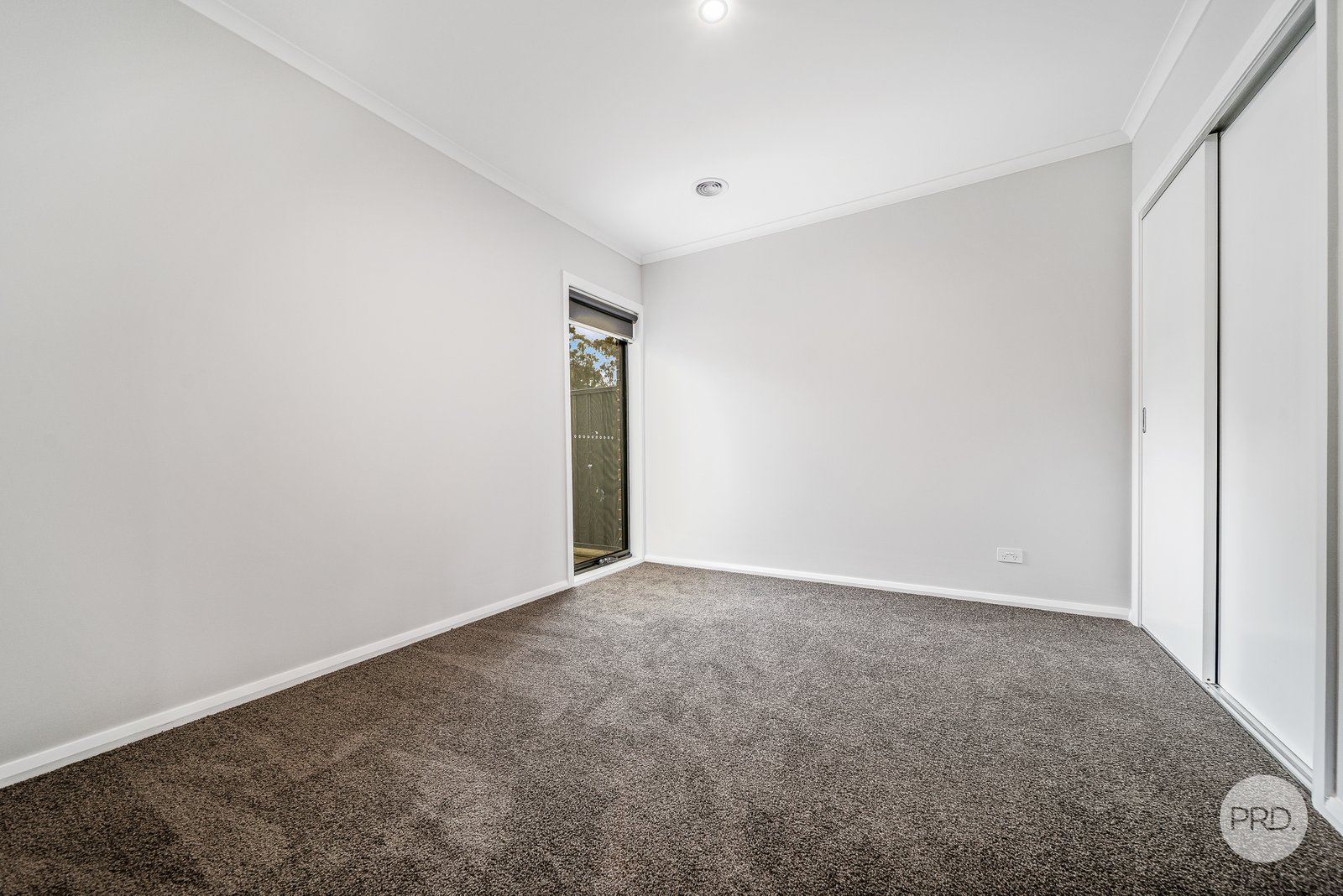 35 Friswell Avenue FLORA HILL 12