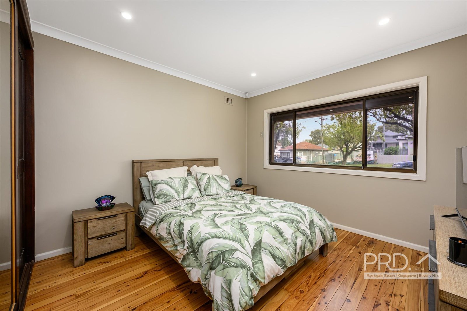 35 Glamis Street KINGSGROVE 9