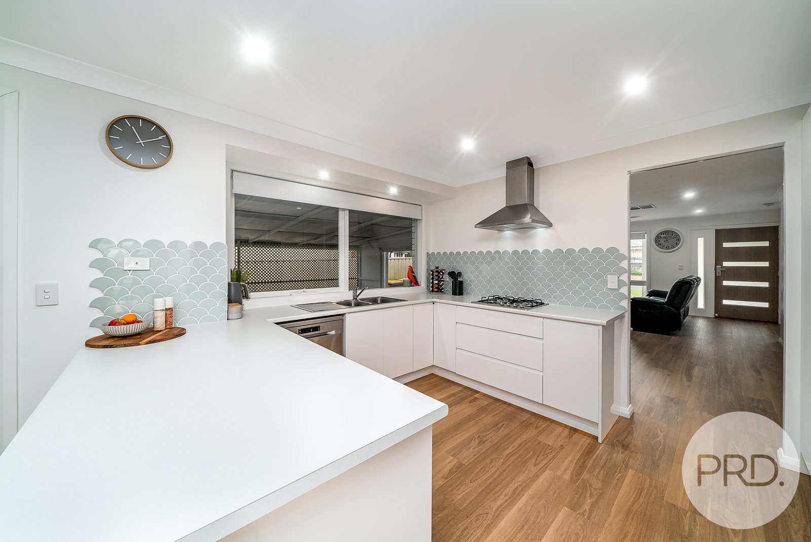 35 Goborra Street GLENFIELD PARK 2