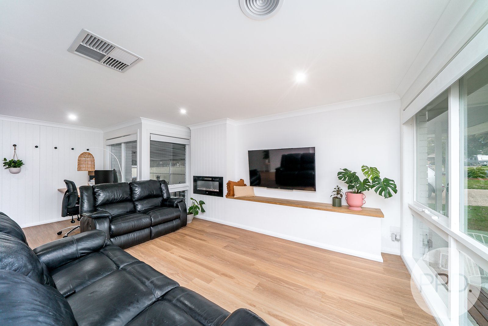 35 Goborra Street GLENFIELD PARK 4