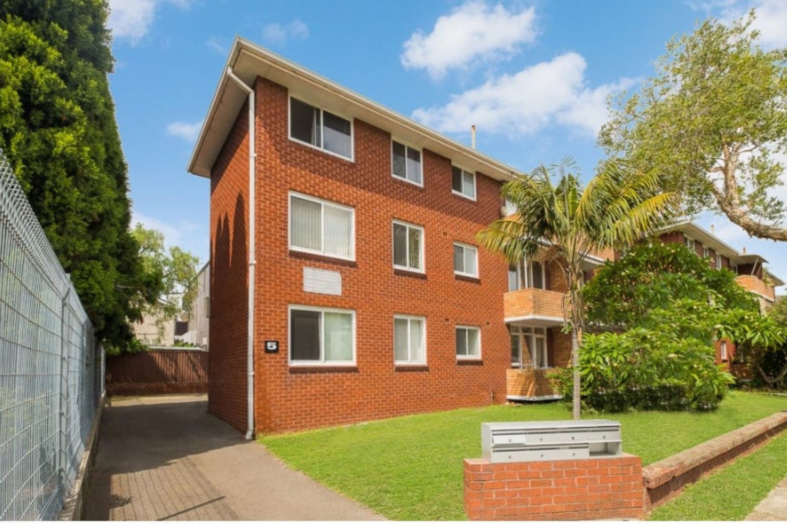 3/5 Grace Campbell Crescent HILLSDALE 6