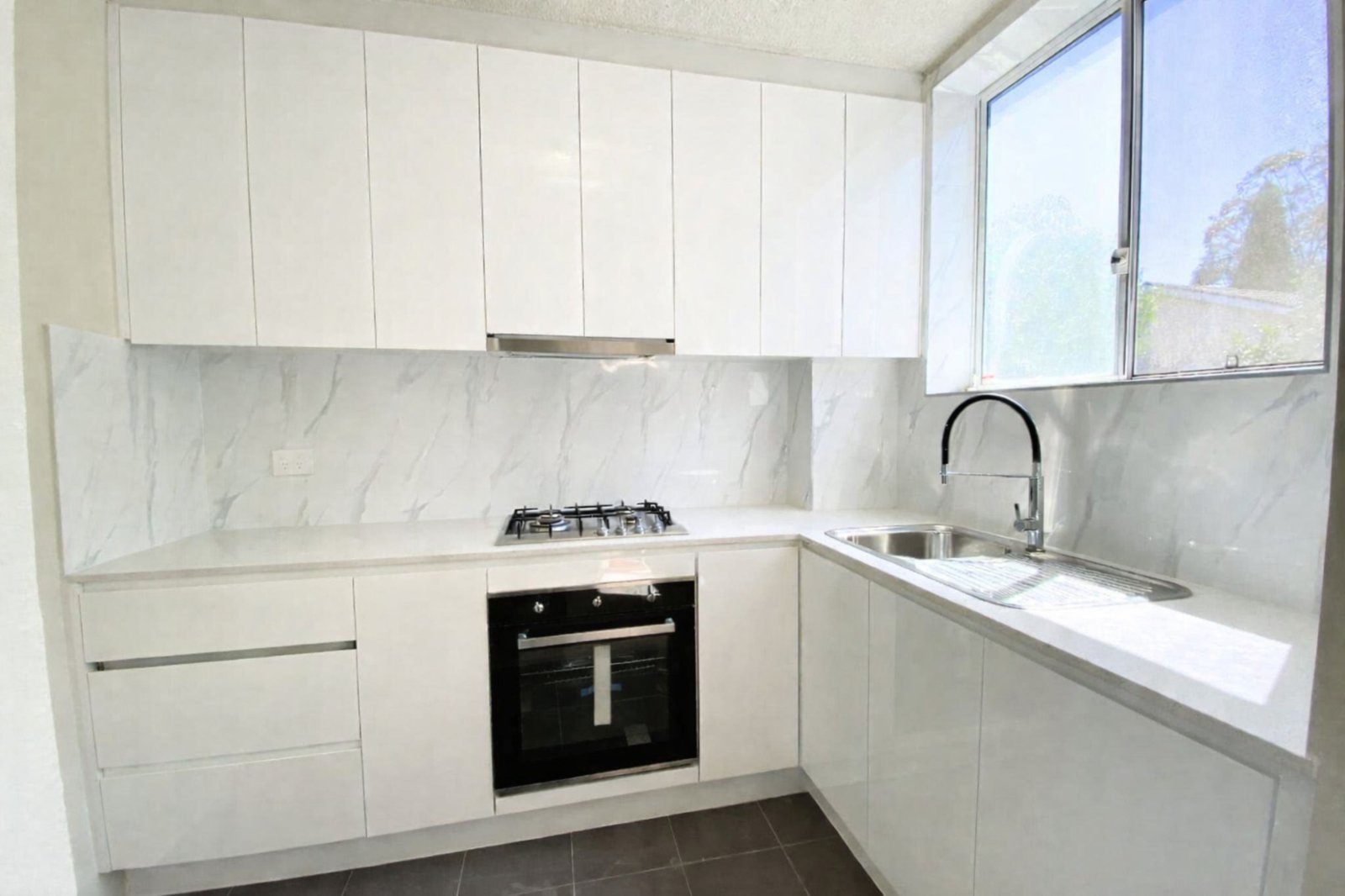 3/5 Grace Campbell Crescent HILLSDALE 5