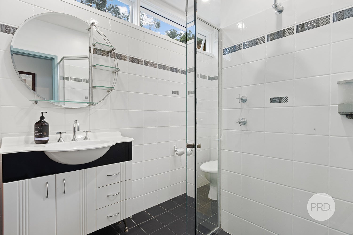 35 Grandview Crescent LUGARNO 12