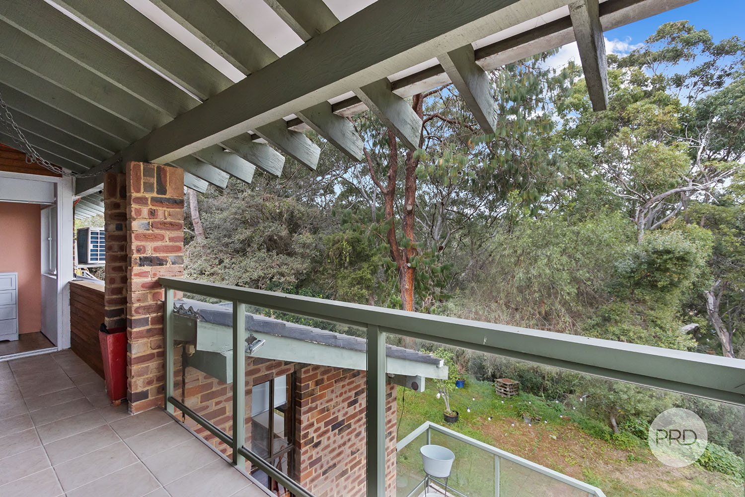 35 Grandview Crescent LUGARNO 16