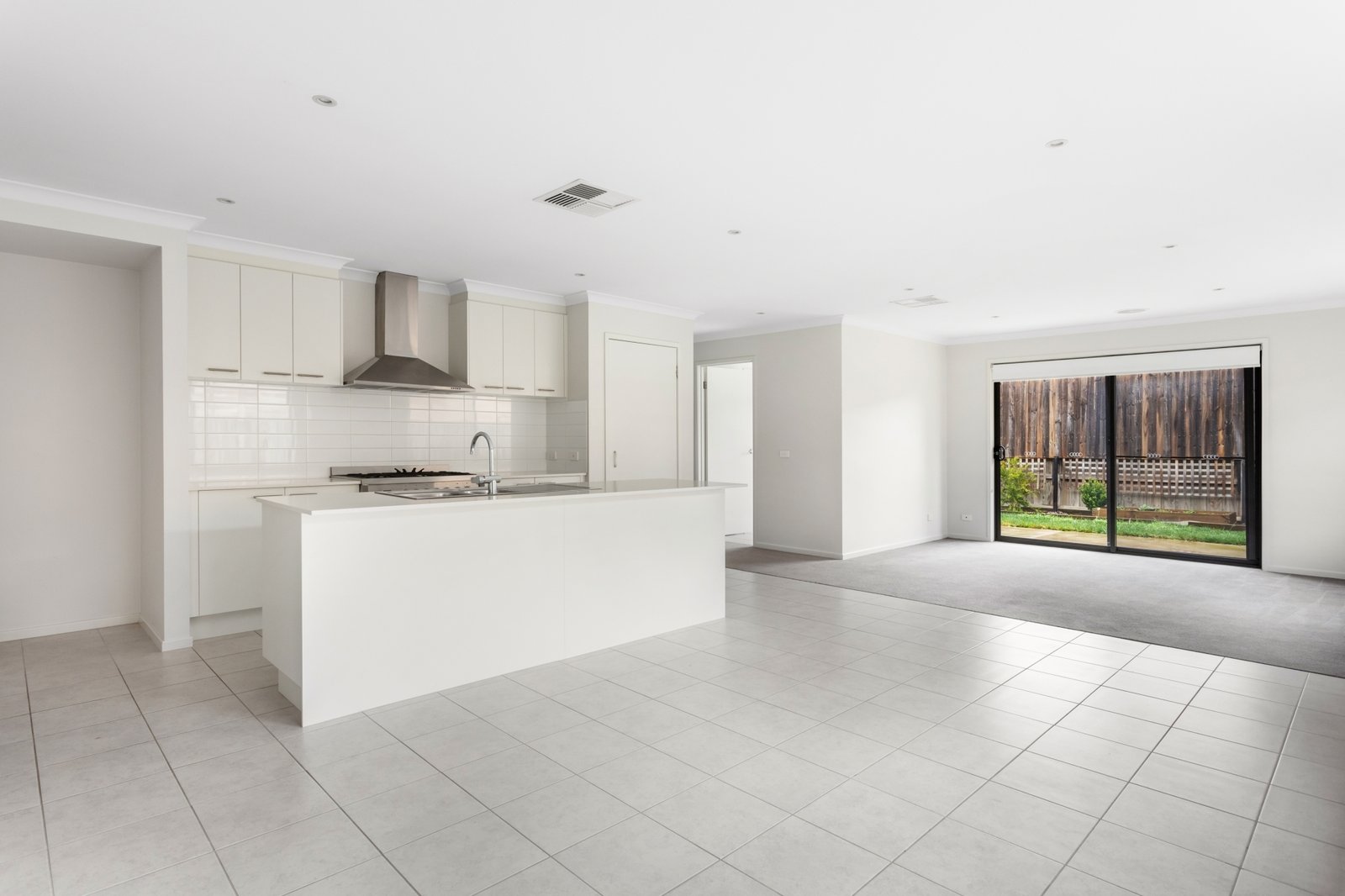 Real Estate and Property in 3/5 Hall Court, Kyneton, VIC