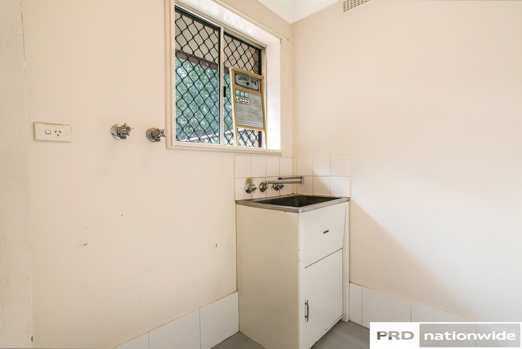 35 Hall Street TAMWORTH 11