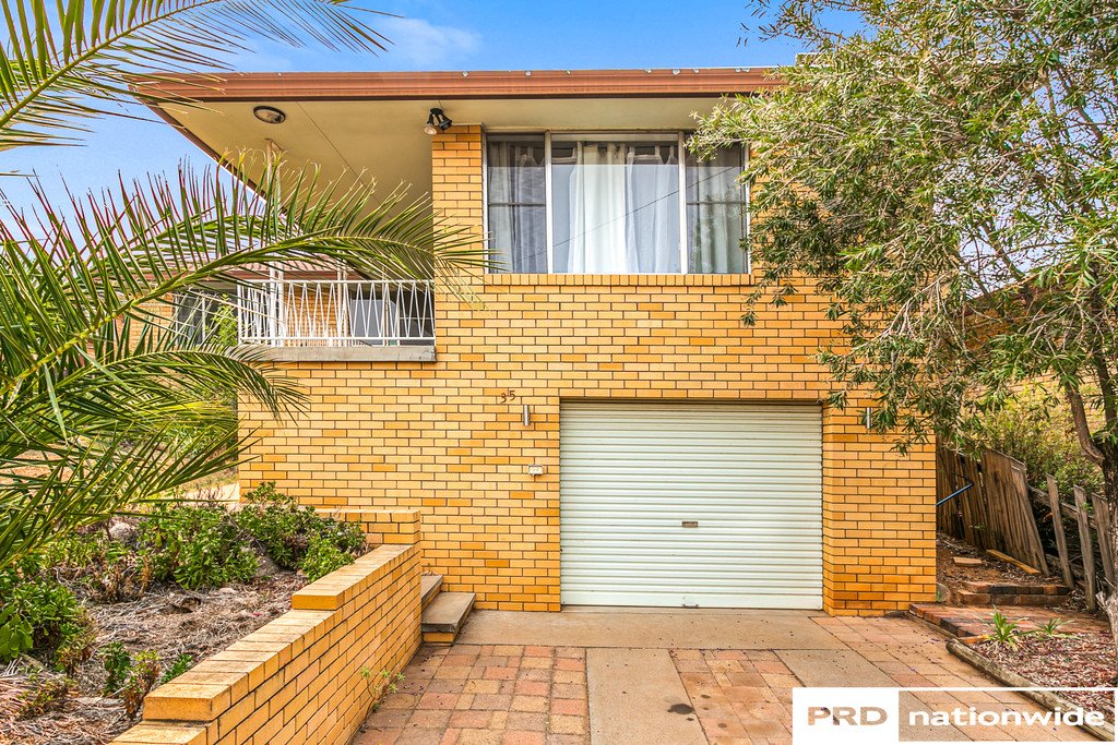35 Hall Street TAMWORTH 21