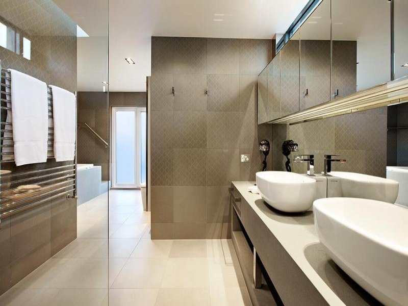 Real Estate and Property in 35 Hampden Road, Armadale, VIC