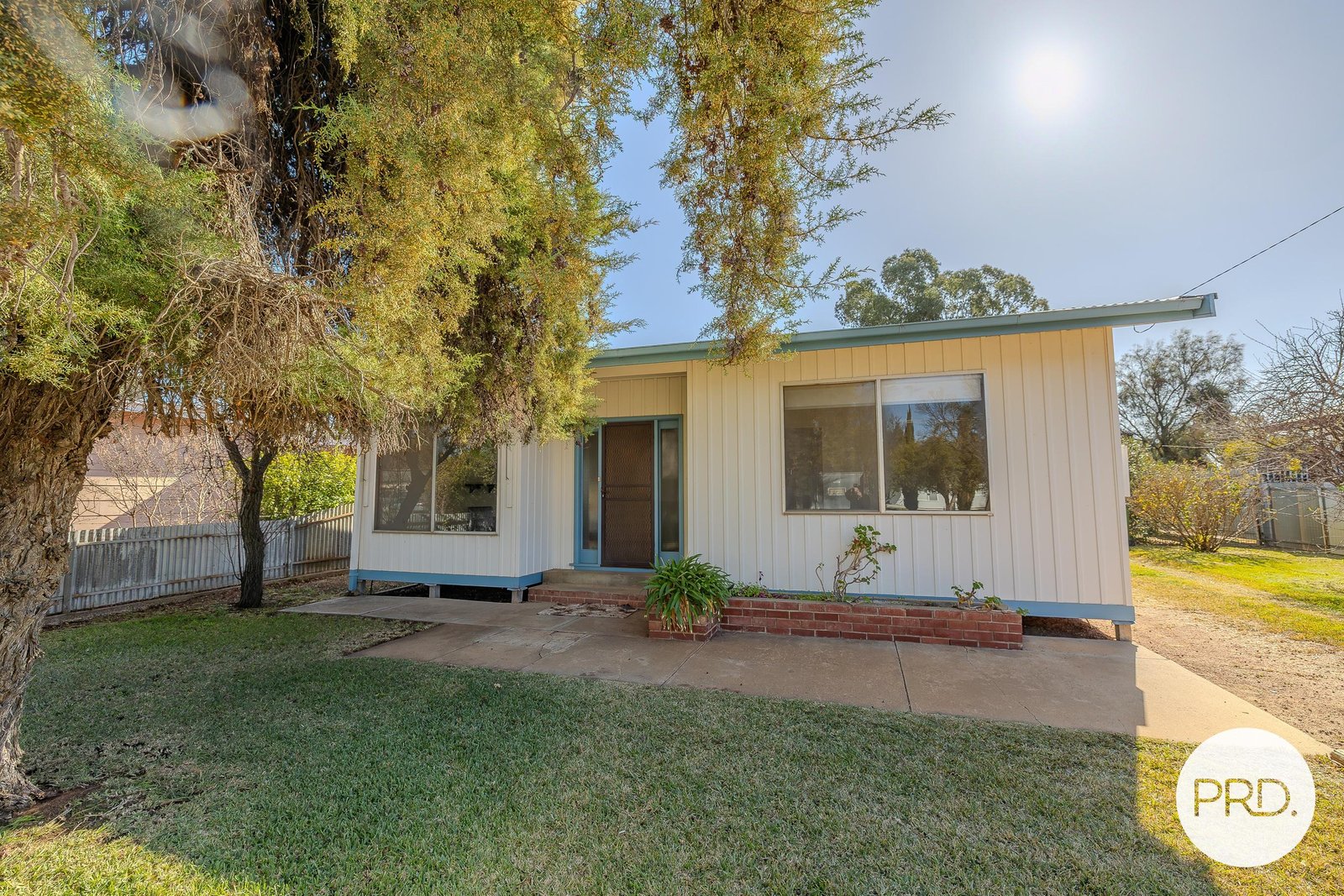 35 Helena Street WENTWORTH 3