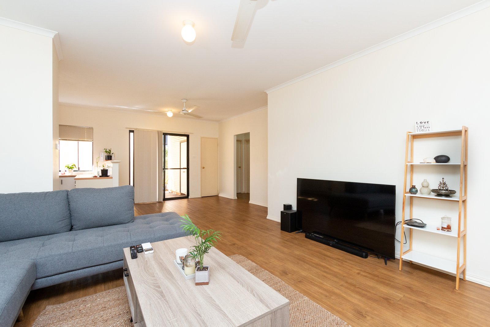 3/5 Herbert Street DJUGUN 12