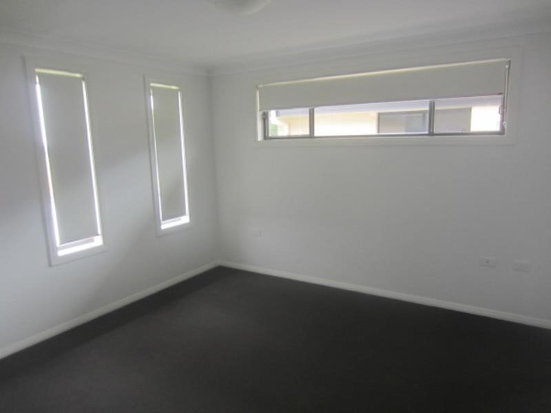 35 Higgins Lane TAMWORTH 4