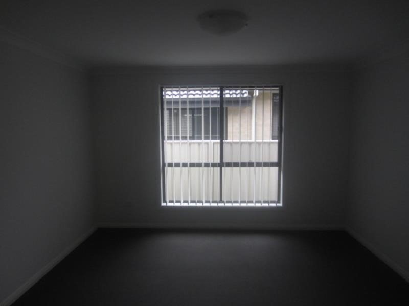 35 Higgins Lane TAMWORTH 5