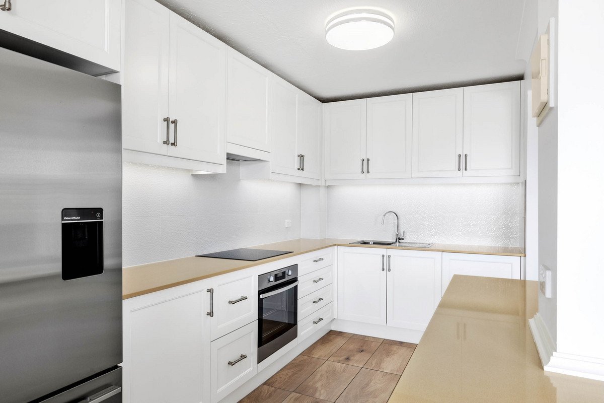 3/5 Hill Avenue Burleigh Heads 5