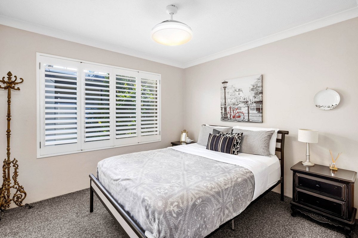 3/5 Hill Avenue Burleigh Heads 7