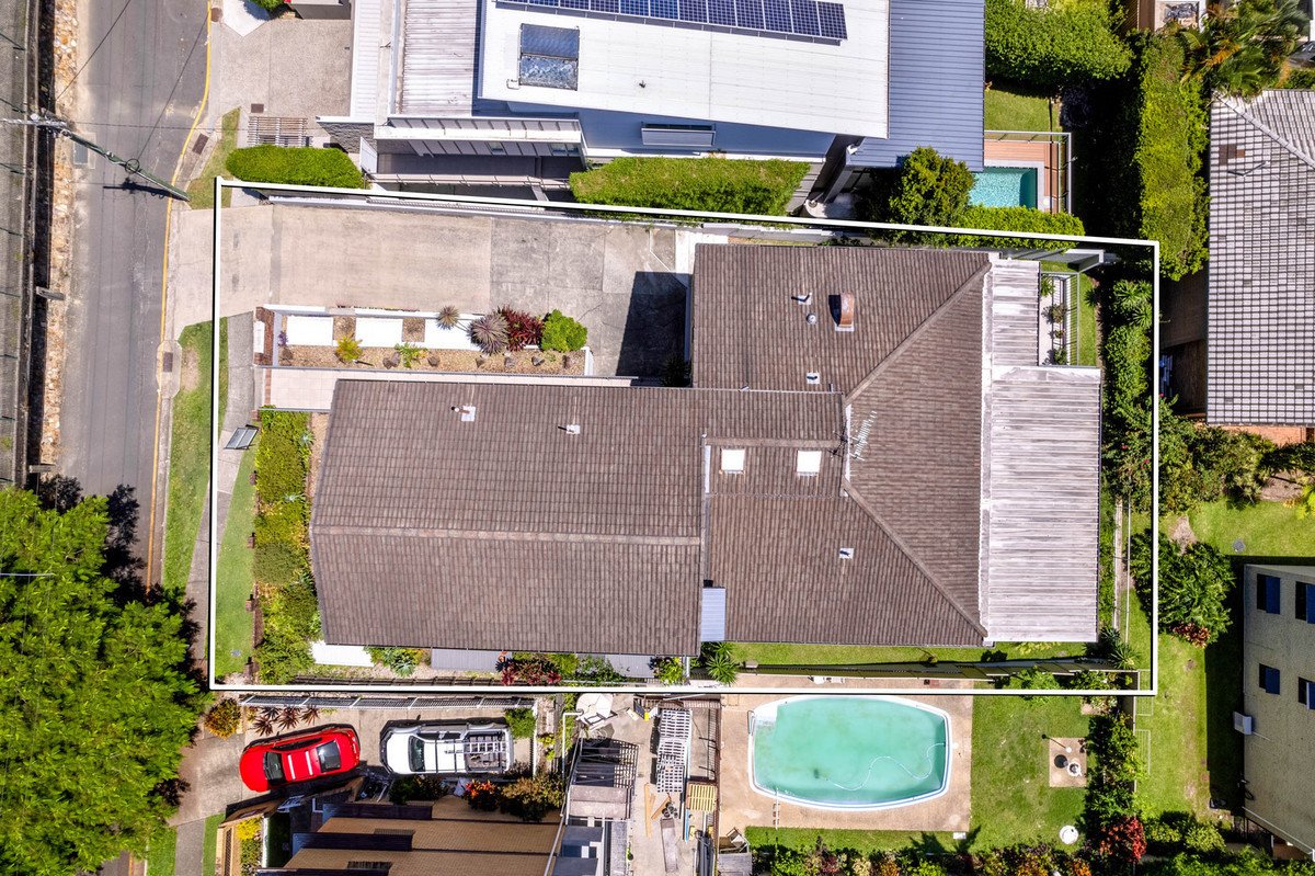 3/5 Hill Avenue Burleigh Heads 15