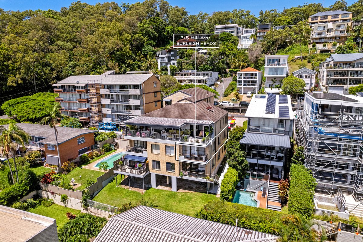 3/5 Hill Avenue Burleigh Heads 15