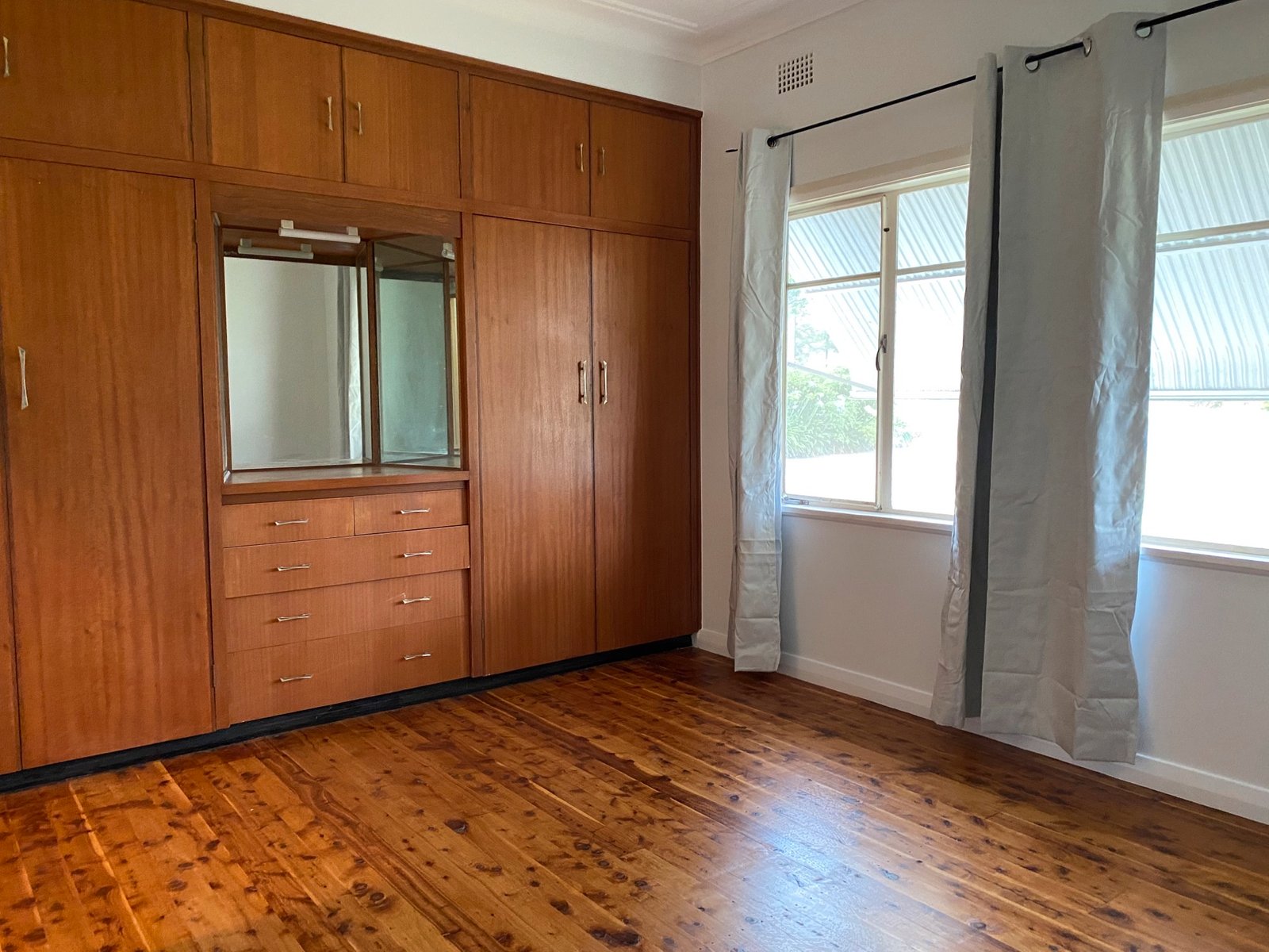 35 Hillvue Road TAMWORTH 4