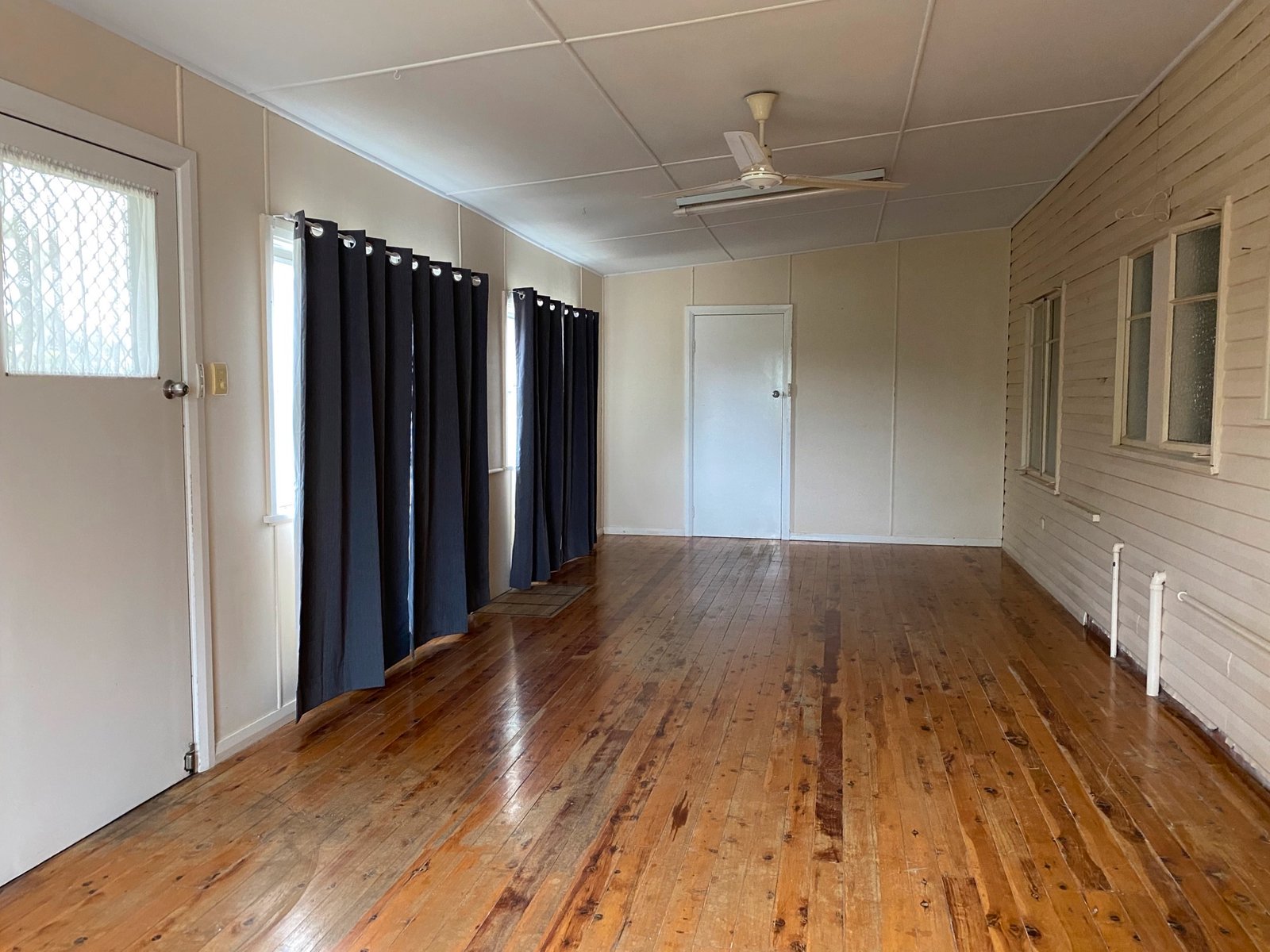 35 Hillvue Road TAMWORTH 5