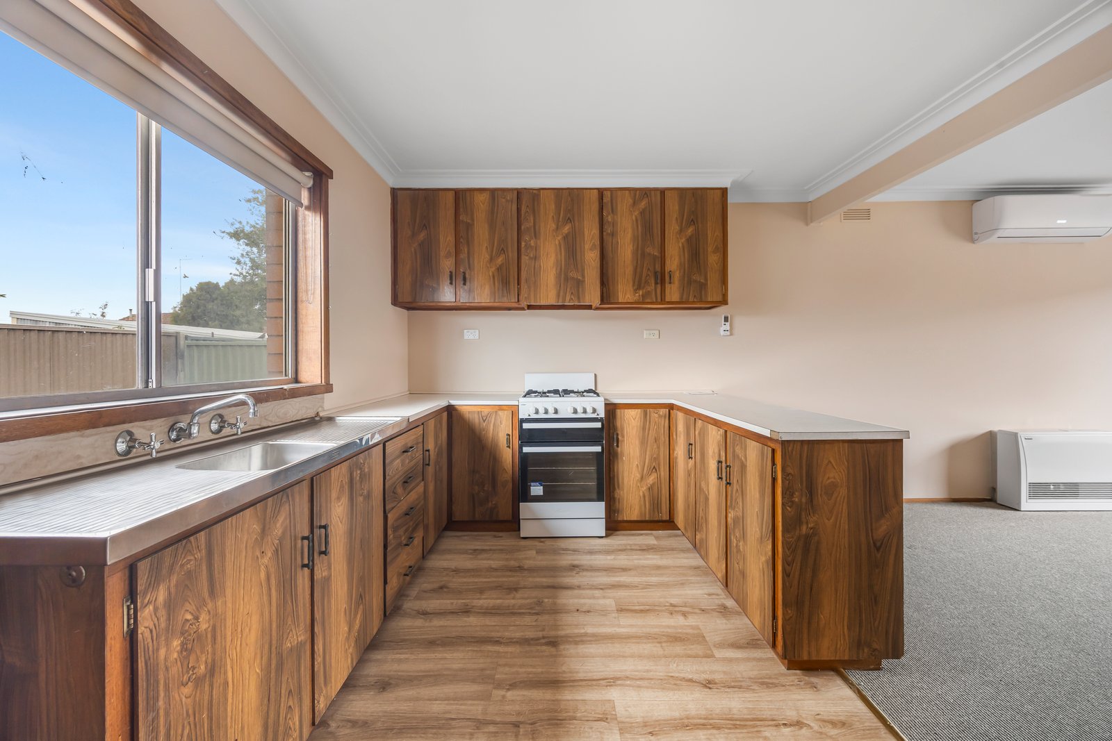 Gallery: 3/5 Ivanhoe Street