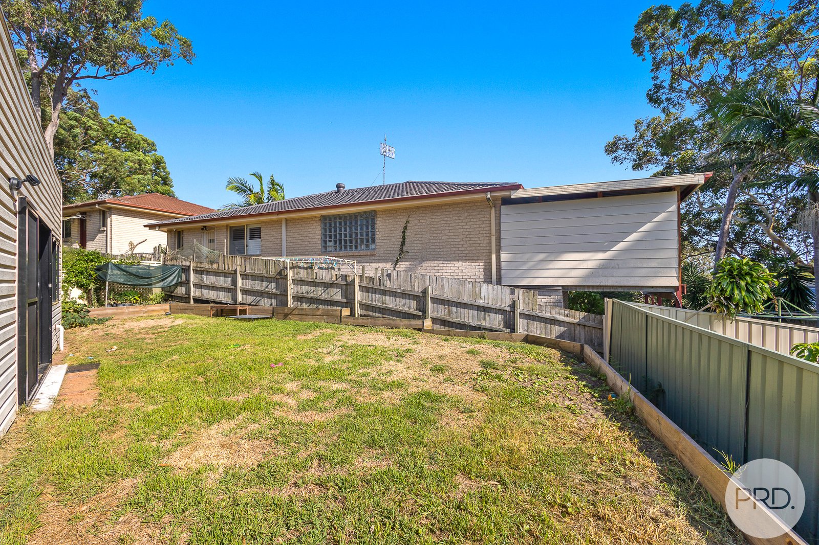 35 James Scott Crescent LEMON TREE PASSAGE 11