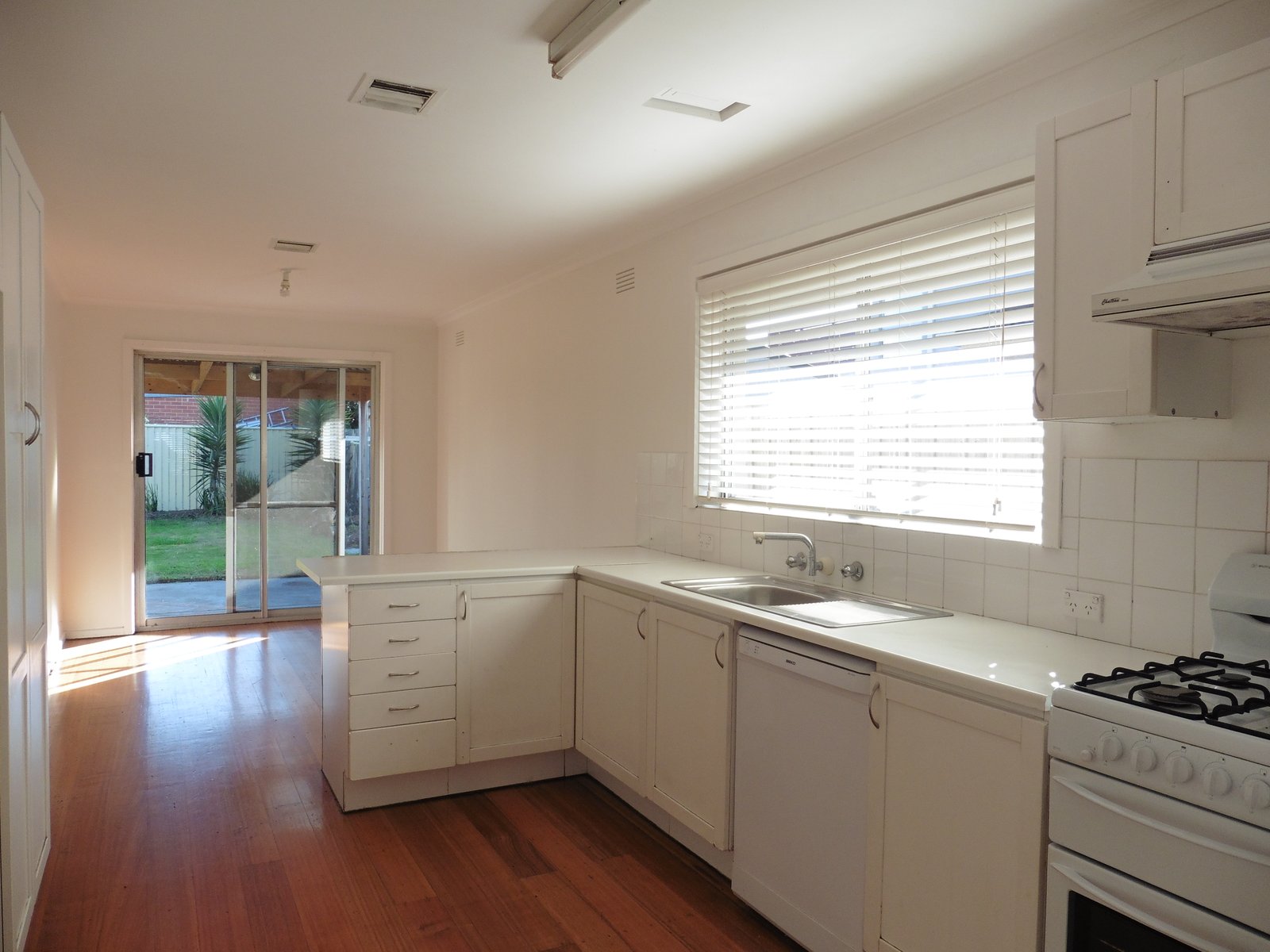 Gallery: 35 Kardinian Avenue