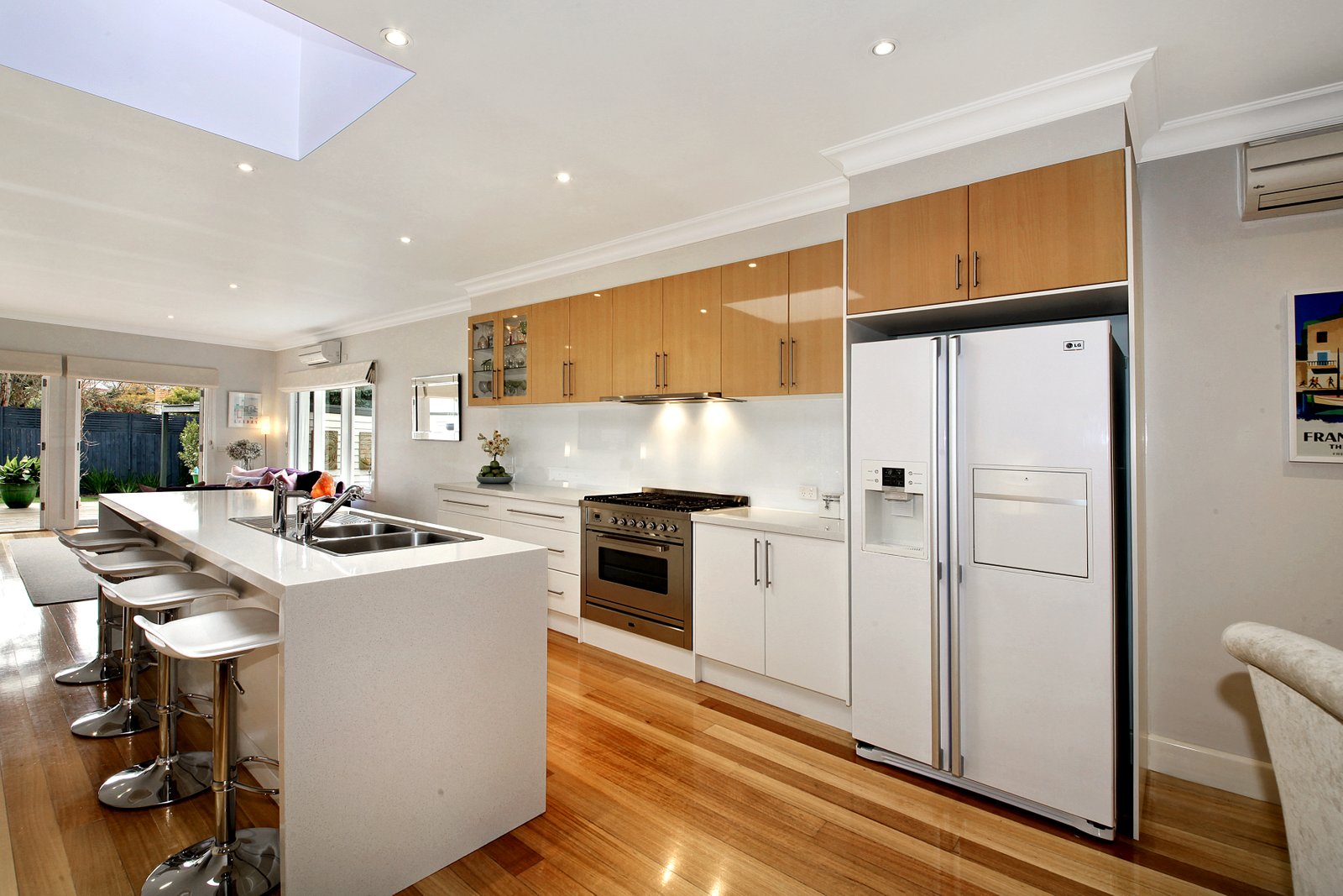 Gallery: 35 Kelmar Street