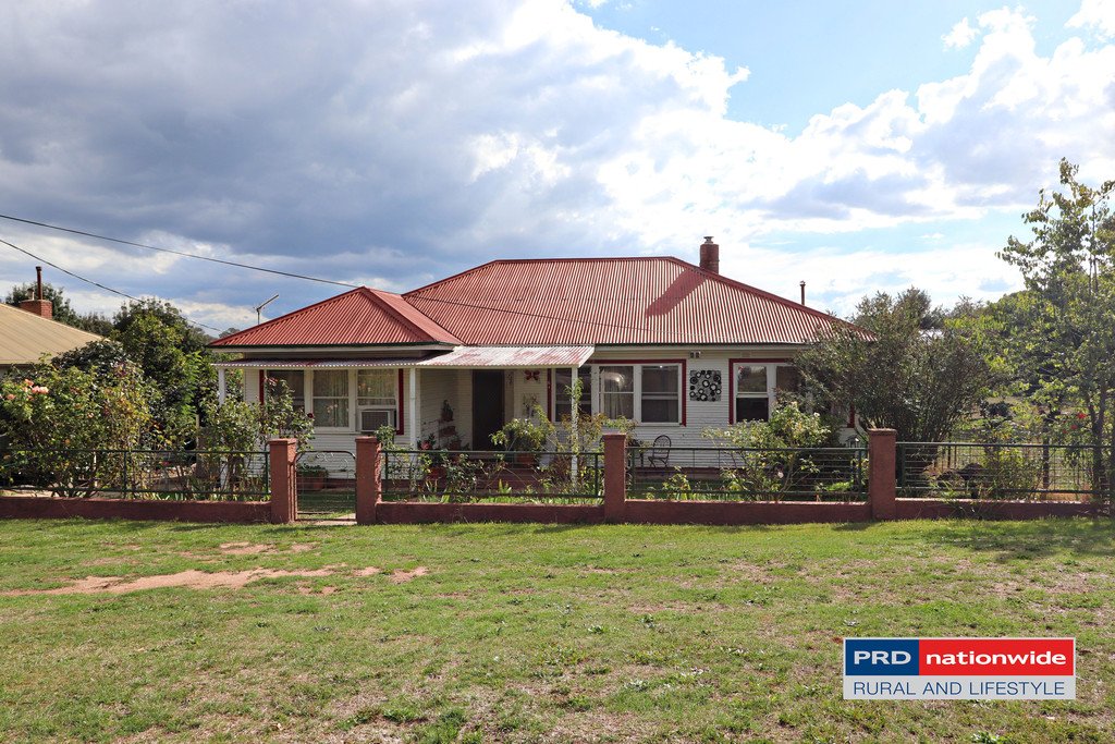 35 King Street TUMBARUMBA 1