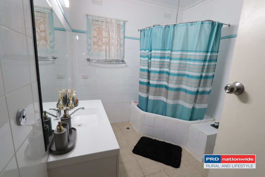 35 King Street TUMBARUMBA 5