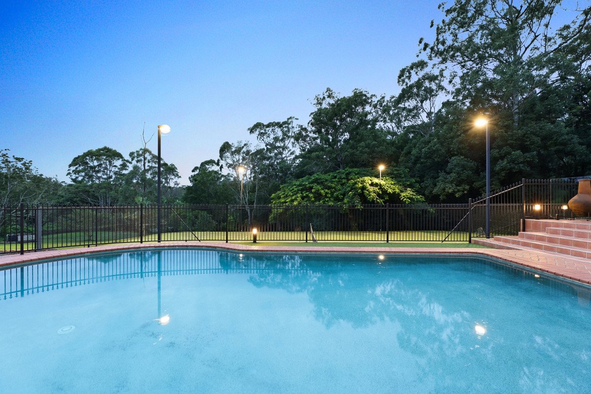 35 Koombahla Drive Tallebudgera 21
