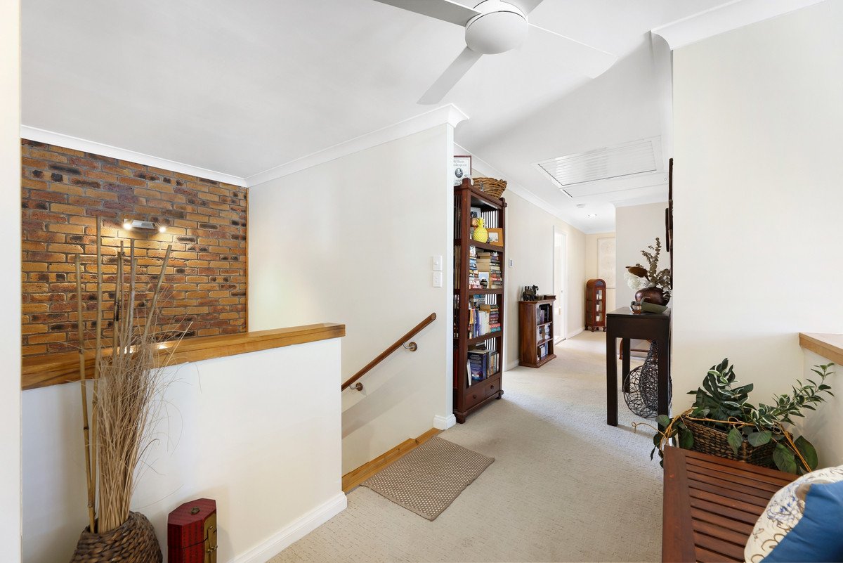 35 Ladds Ridge Road BURLEIGH HEADS 13