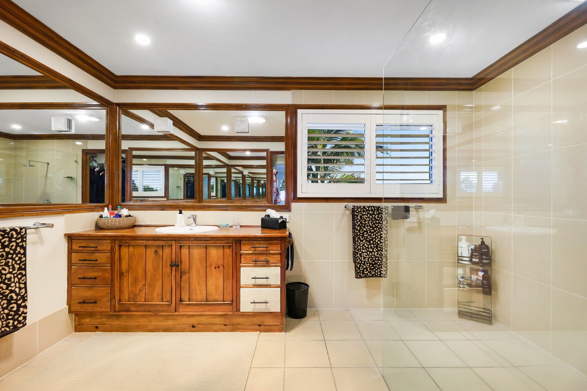 35 Ladds Ridge Road BURLEIGH HEADS 15