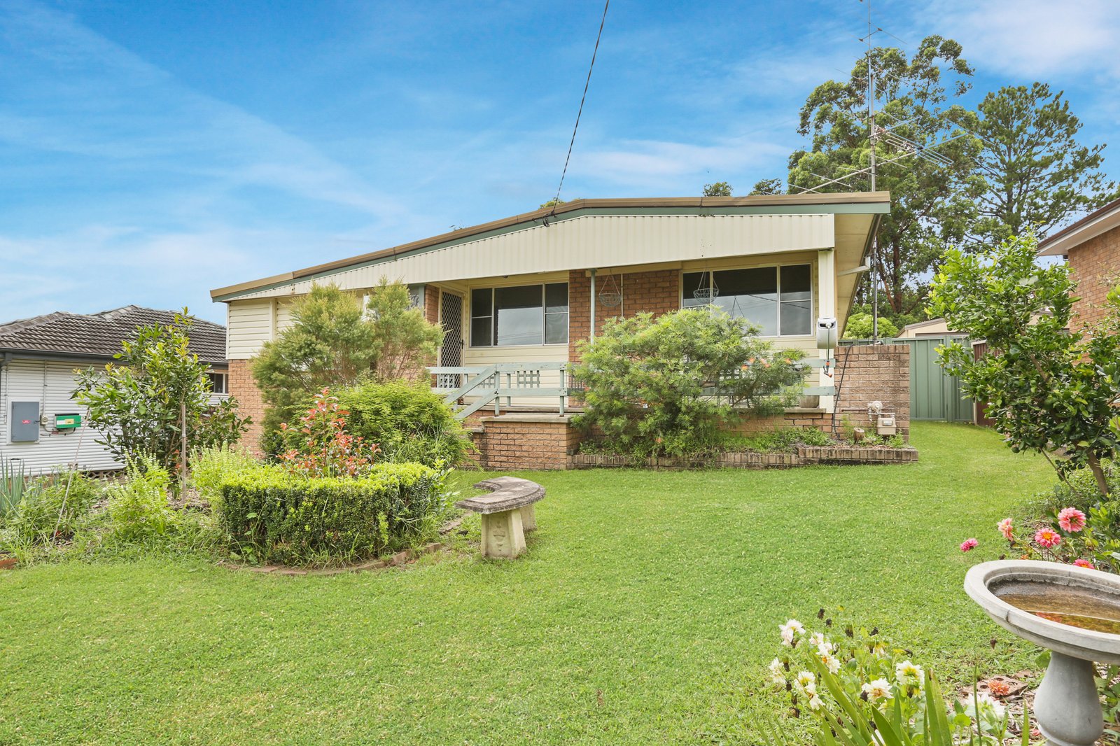 35 Lakelands Drive DAPTO 1